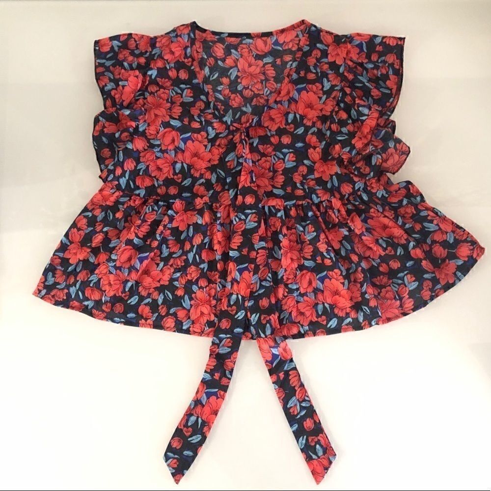 Flutter Sleeve Flowy Crop Top Blue and Red - Picture 7 of 8